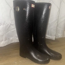 Hunter Carnaby Boa Snake Print Rain Boots Tall Women's Size 6 - Black 40/41