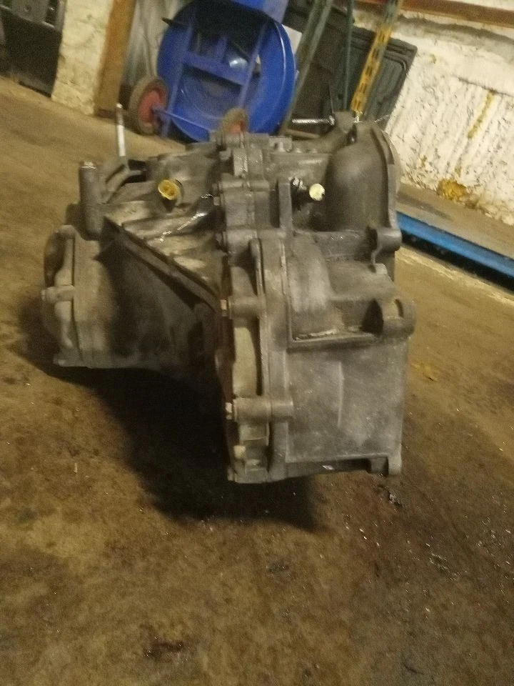 Manual Transmission SAAB 9-5 VIN E 4th Digit 4 Cylinder Fits 1999-2010 1068219 - Image 4 of 4