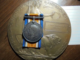 WW1 Death Plaque War medal Gnr Royal Artillery (DDB/94)