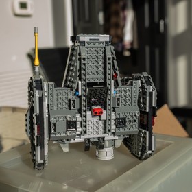 lego star wars: kylo ren's command shuttle 75104 (INCOMPLETE/MISSING)