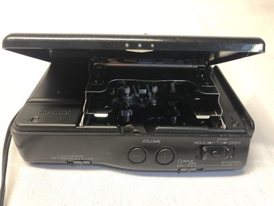 Sony TCD-D8 Portable DAT Digital Audio Tape Recorder Walkman