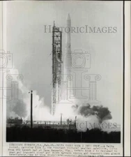 1966 Press Photo Delta rocket carrying Essa 2 launched from Cape Kennedy, FL.