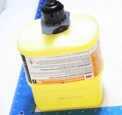 3M Food Service Degreaser Concentrate 7H Fits Twist 'n Fill Dispenser Series 2L
