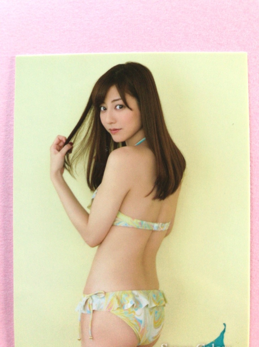 RG02 Yumi Sugimoto TCG CARD 2013 Seven Colors gravure Bikini