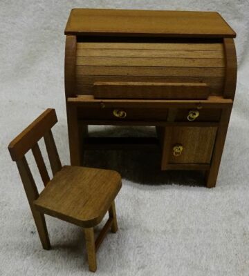 Vintage - WOODEN - DOLLHOUSE - ROLL TOP DESK & Chair - JAPAN - New