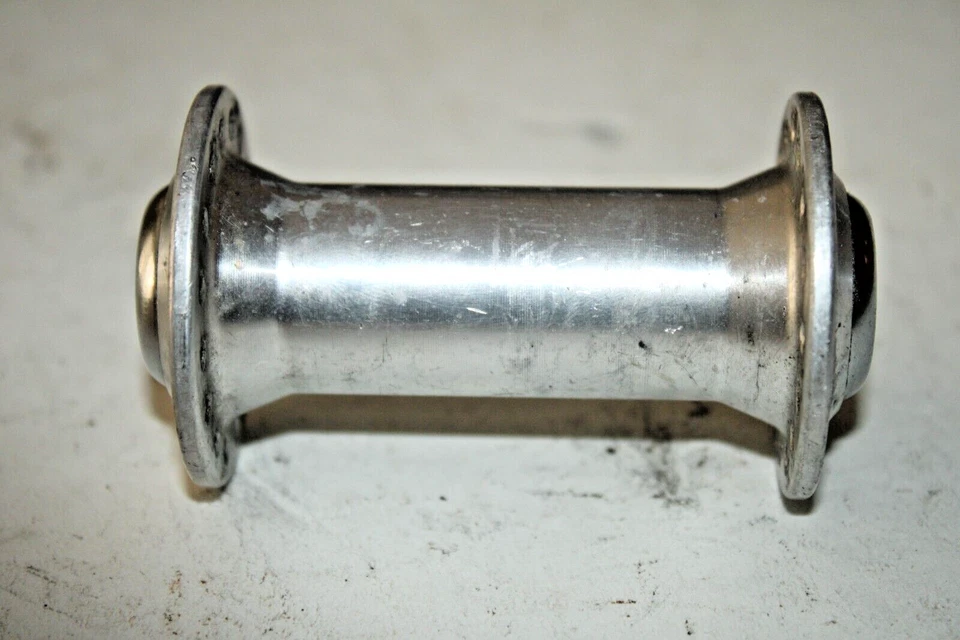 Buje delantero para bicicleta MTB Cannondale plateado 83 mm 32H carreras turismo carretera ¡Envío rápido! Foto 4 de 4