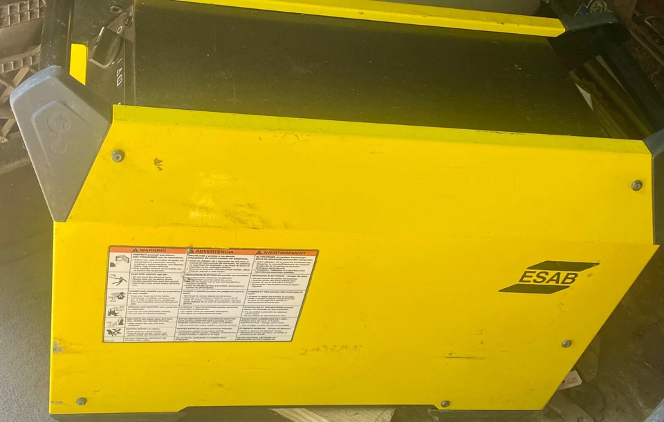 ESAB Warrior 500i cc/cv Foto 3 de 4