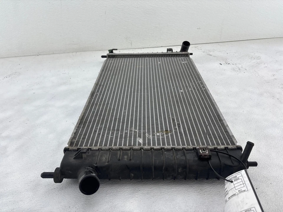 02-09 Saab 9-5 4cyl Auto Radiator OEM - Image 3 of 4