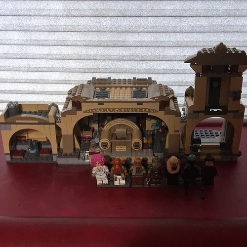 LEGO Star Wars Boba Fett's Throne Room 75326  99% complete.