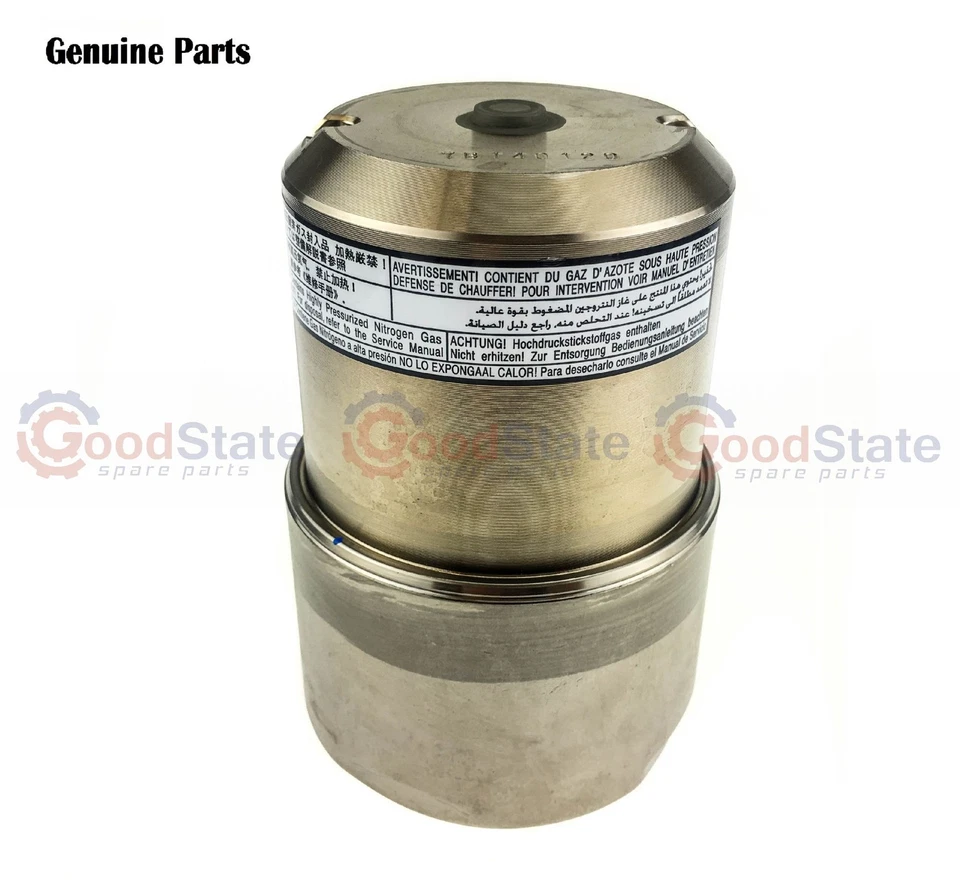 GENUINE Mitsubishi Pajero NP NS NT NW Brake Master Cylinder Accumulator - image 3 of 3