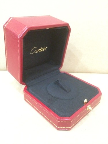 Red Cartier ring box mint in condition ( 4006 ) authentic item . - Picture 3 of 13
