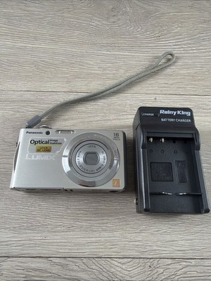 Panasonic Lumix DMC-FH5 16.1 MP 4x Optical Image Stabilized Zoom