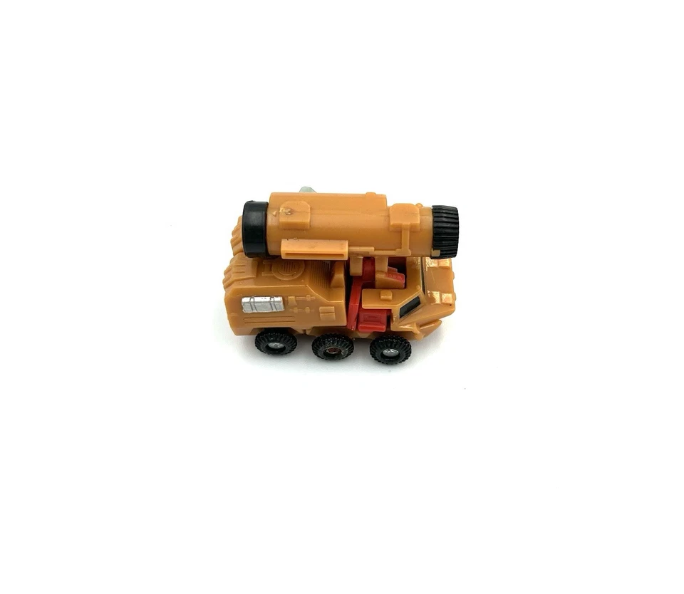 2002 Transformers Armada: Land Military Mini Con Team- Knock Out Tank Hasbro - Image 3 of 4