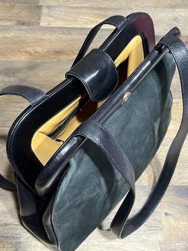 Giorgio Armani schöne dunkelwaldgrün/schwarze Leder Schultertasche Handtasche - Bild 9 von 13