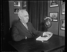 Photo:Frederic Wm. Wile (CBS)