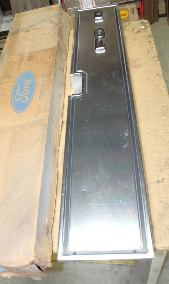 Ford Ranger XLT 1985 1986 1987 1988 camioneta NOS puerta trasera acabado panel de moldura Foto 4 de 4