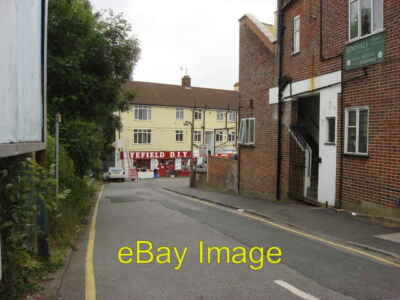 Foto 6x4 Ryefield Crescent Northwood\/TQ0991 um 2008