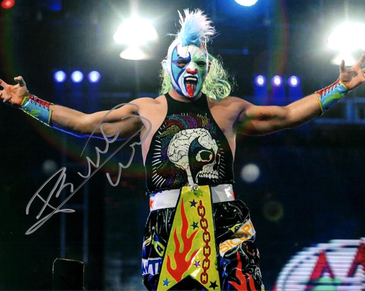 Psycho Clown Signed 8x10 Photo AAA Lucha Libre Autograph Psycho Clown Signed 8x10 Photo AAA Lucha Libre Autograph