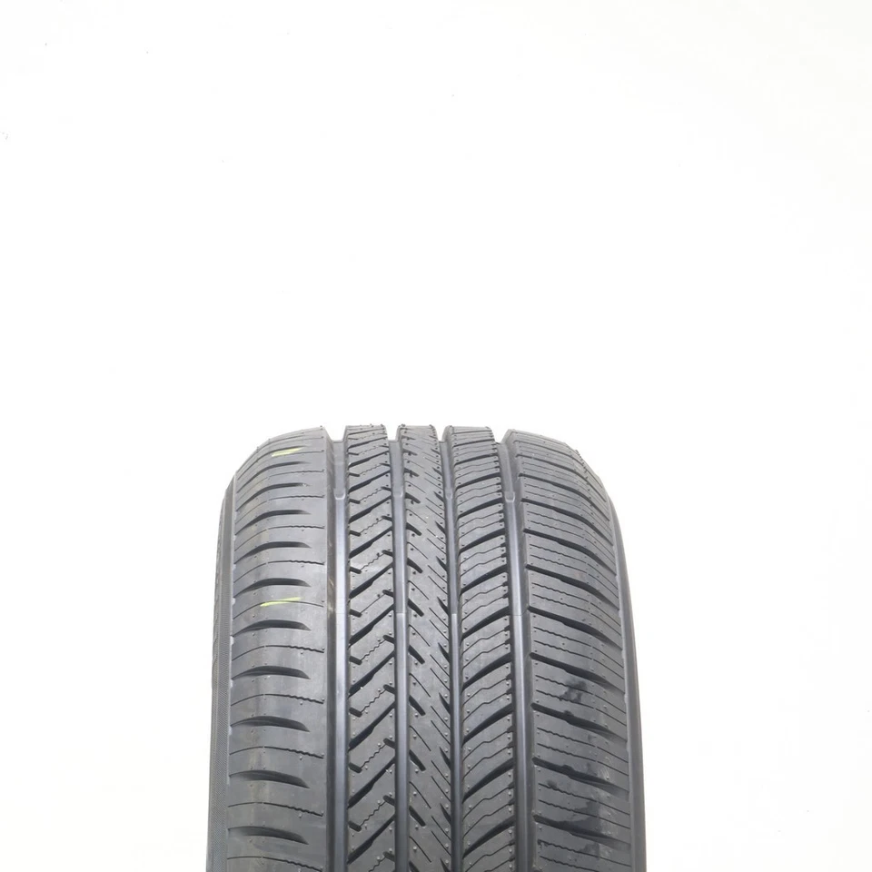 Set of (2) New 235/50R19 Yokohama YK-GTX 99V - Image 3 of 4