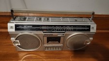 Vintage Japenese 1980's Sharp HF-5252 Boombox