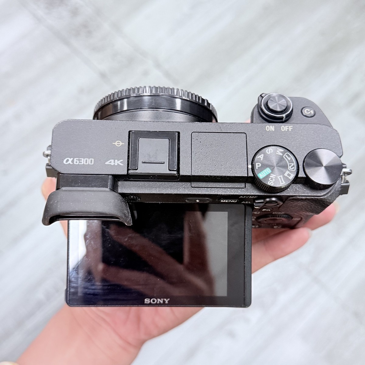 α６３００　ＩＬＣＥ－６３００ Sony a6300 ILCE-6300 Mirrorless Camera [Near Mint 95%] body only