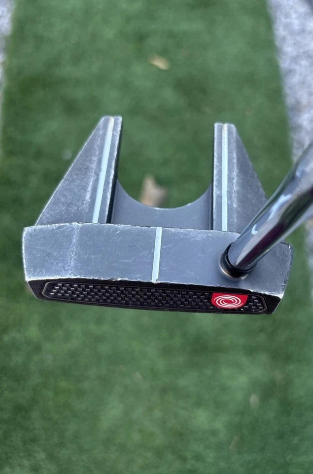 Odyssey O-Works #7 35 in Putter Right-Handed Good + OG Headcover - Image 4 of 4