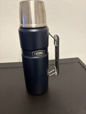 Thermos Stainless Vacuum Insulated Beverage Bottle Black 40 Oz/ 1.2L