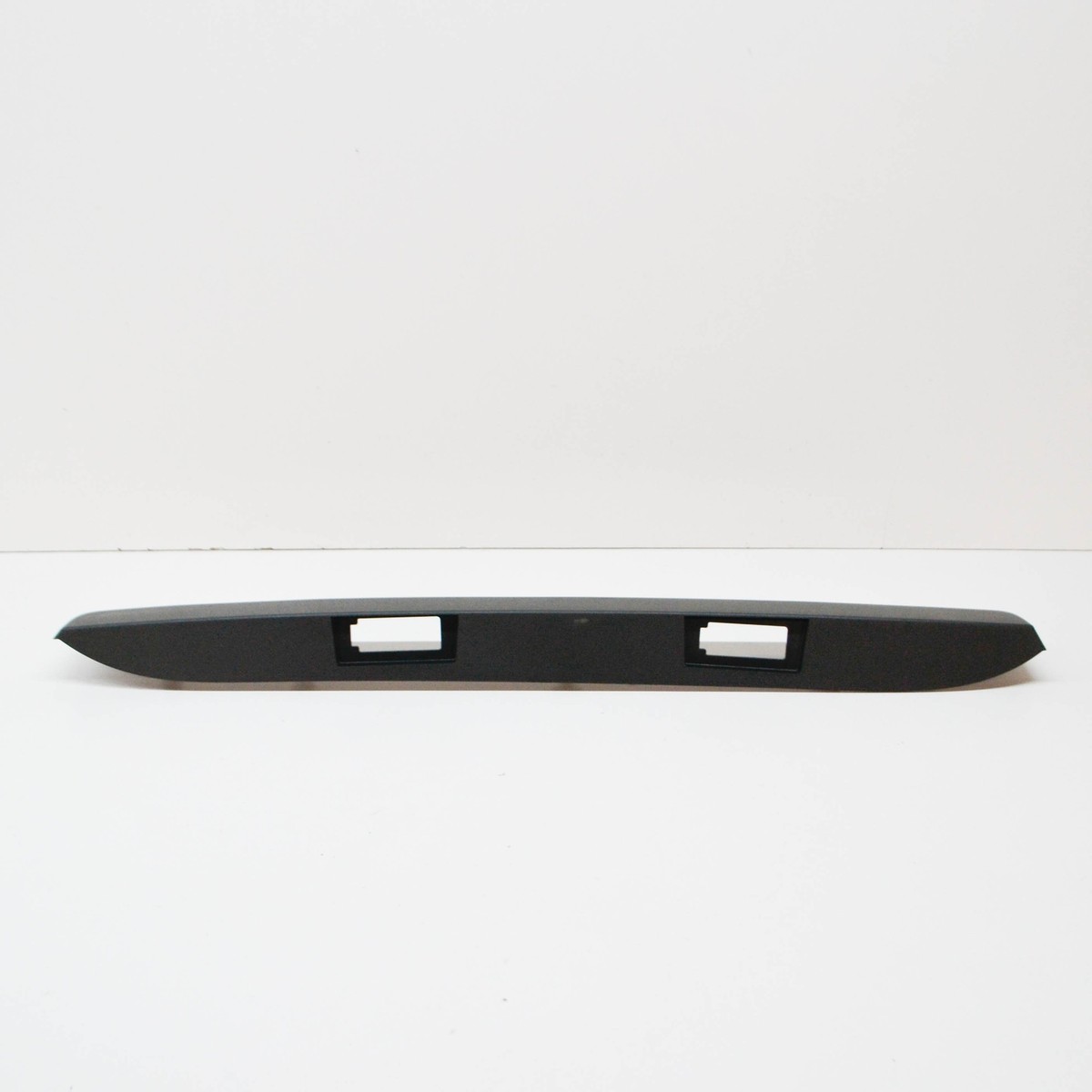 NEW MB SPRINTER 906 REAR LICENSE PLATE LAMP HANDLE TRIM