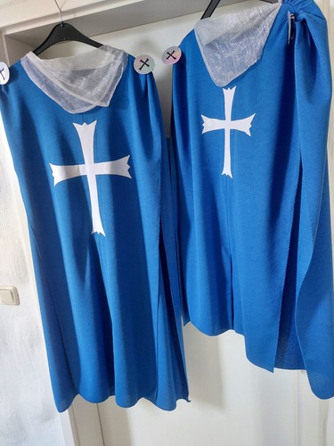 2 x Kostüm Damen + Herren Paar Kreuzritter Ritter Umhang + Armstulpen Mittelater - Bild 3 von 8