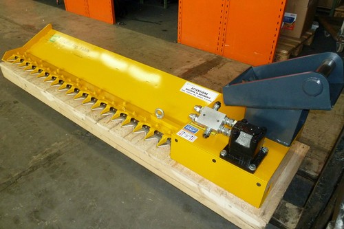 Profi hydraulische Heckenschere / Astschere für Minibagger mit MS03