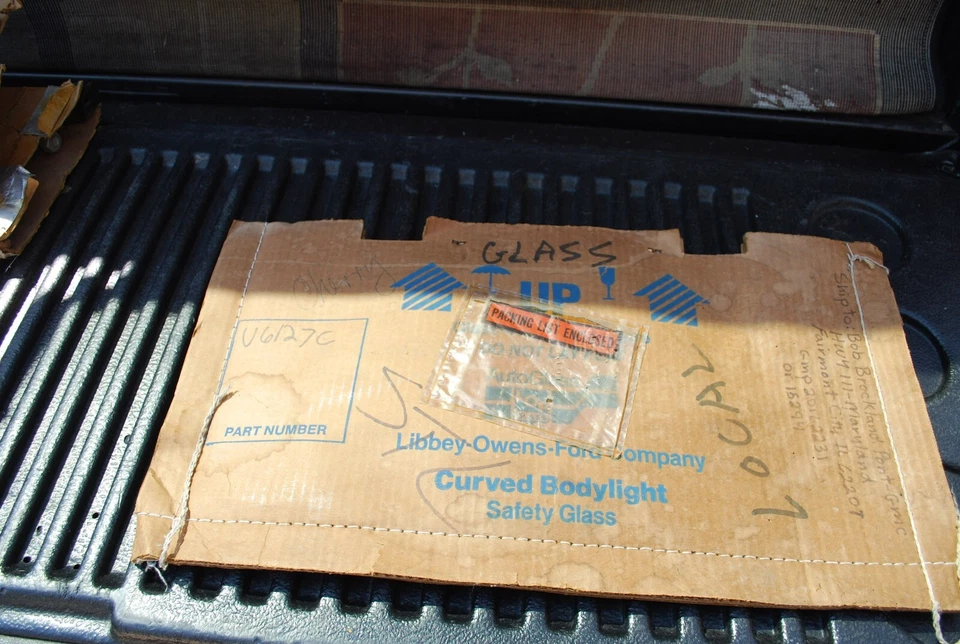 1978 to 84 Cutlass or Bonniville - Dealer Automotive curved vent window glass - Image 4 of 4