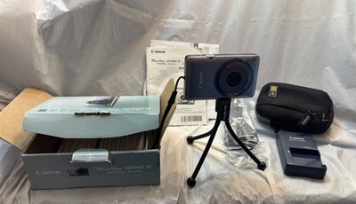 Canon IXUS 120 IS 12.1MP Compact Digital Camera Silver Tested Boxed Stand Bundle