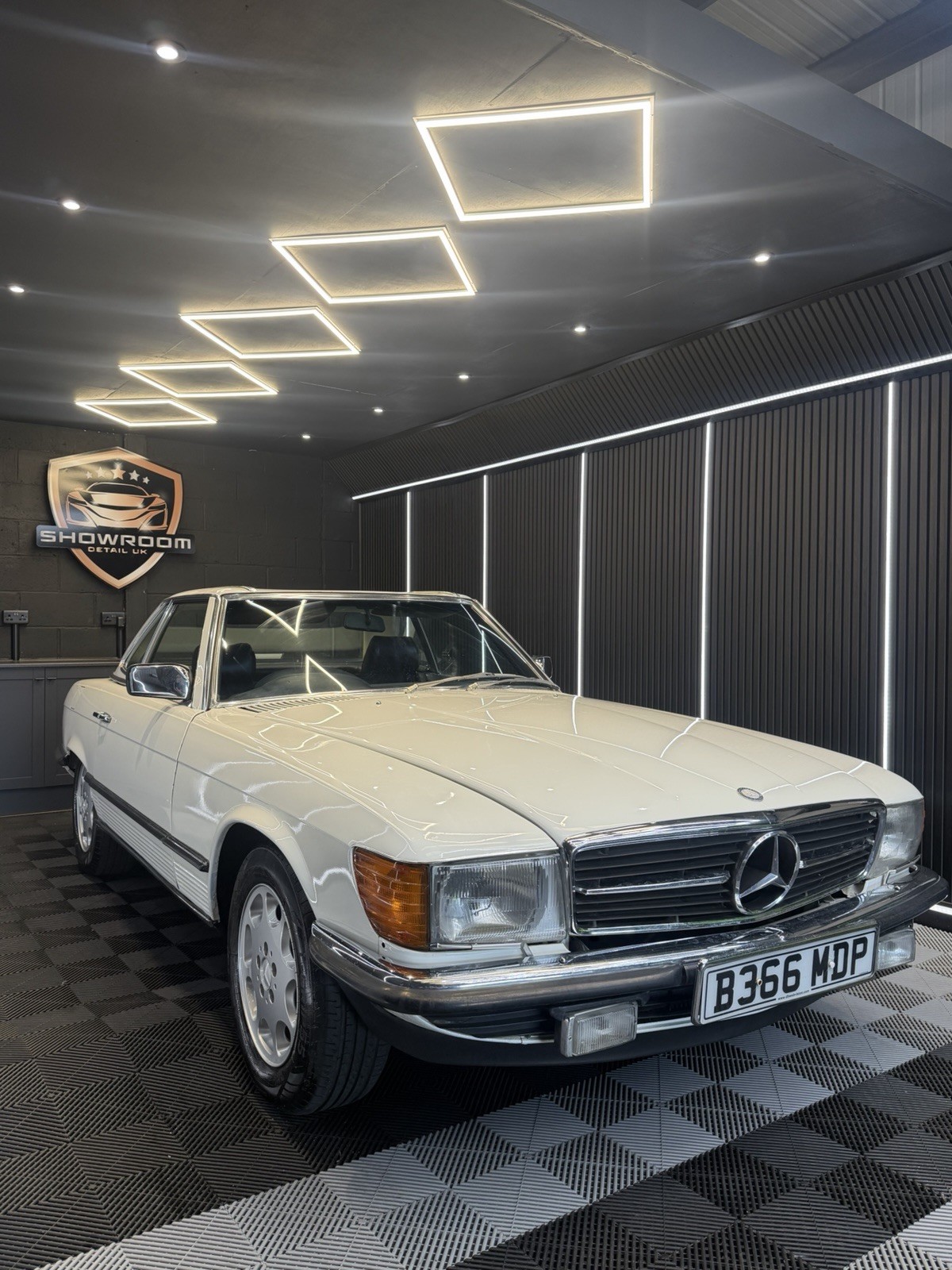 1985 Mercedes SL 380 Convertible