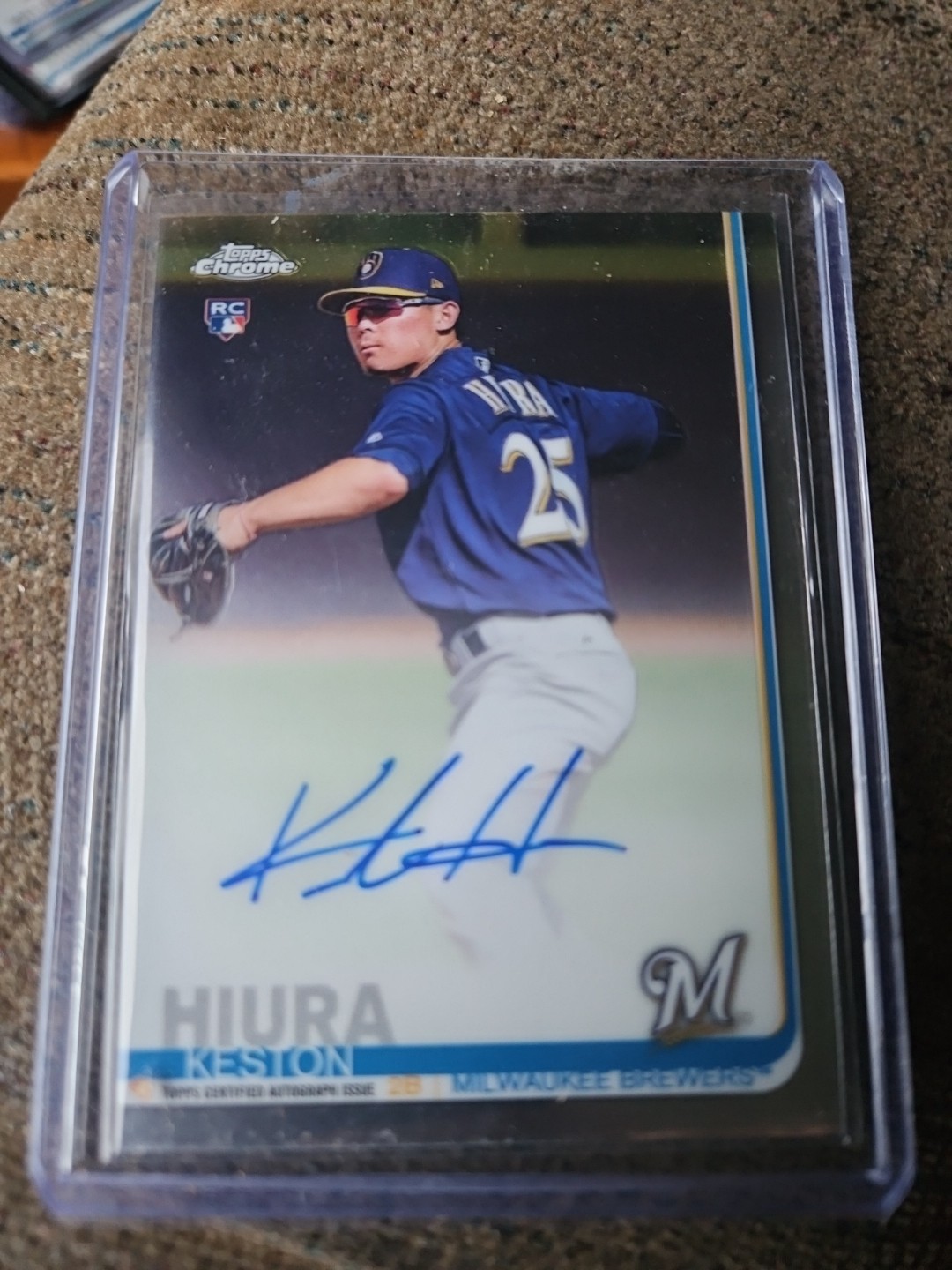 2019 Topps Chrome - Rookie Autographs Keston Hiura #RA-KH (AU, RC)