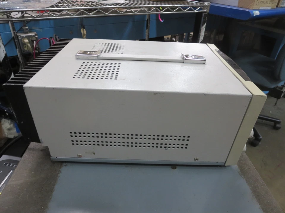 Topward 6306D DC Power Supply Dual Tracking 30VDC/6A X 2 5VDC/5A X 1 See Pics - Image 3 of 4