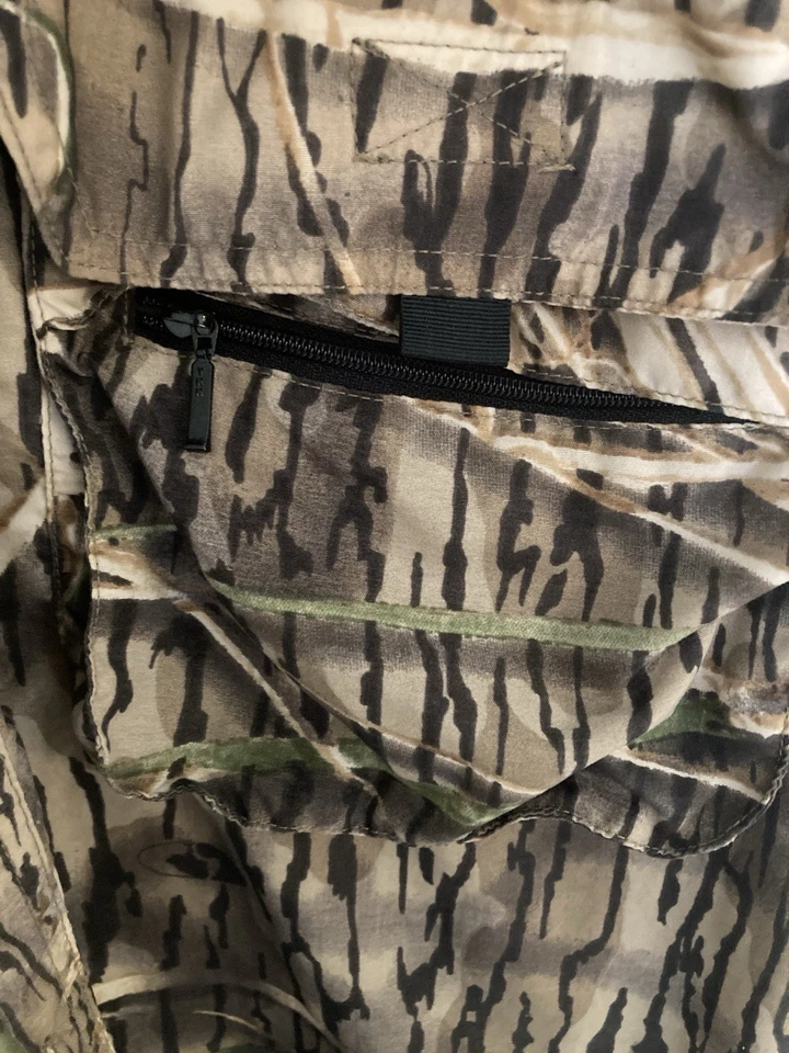 Mossy Oak Mens Tender Grass Camo, 100% Nylon, Long Sleeve Hunting Shirt, Size 2x - Image 4 of 4