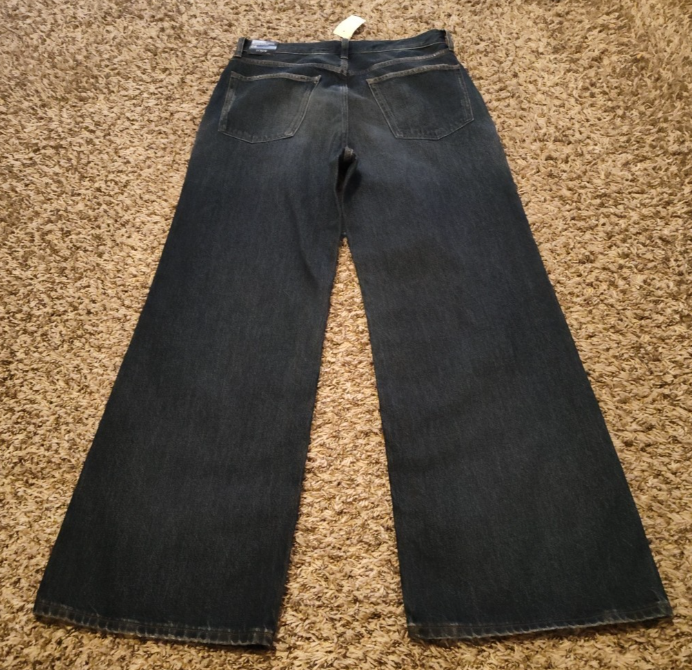 Picture 2 of 12