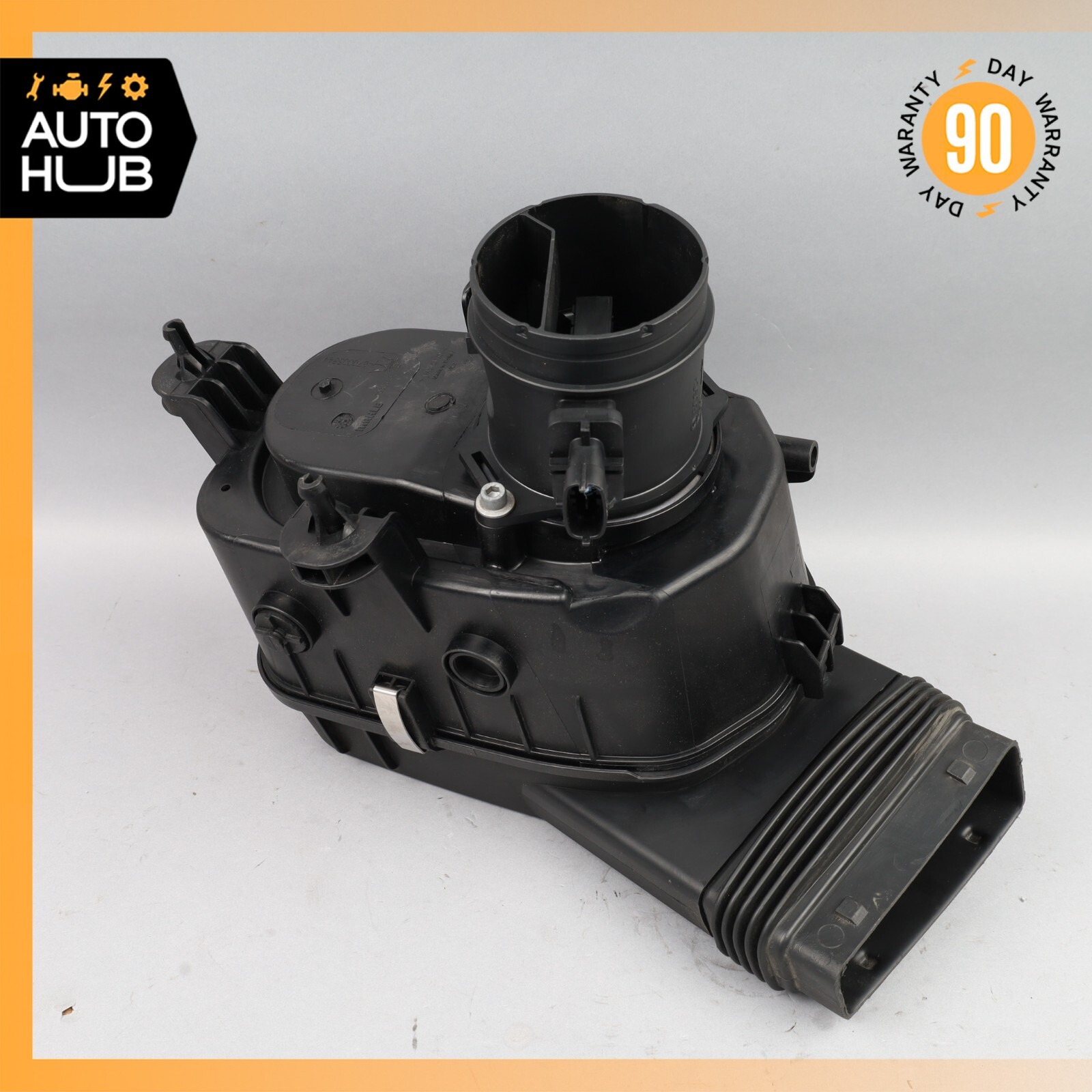 14-18 Maserati Quattroporte Ghibli Engine Air Intake Filter Left 670005844 OEM