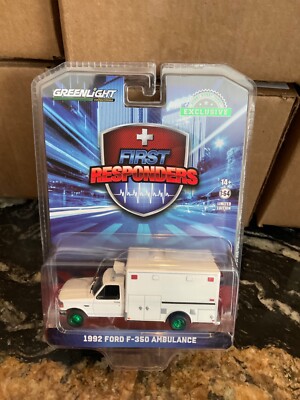 Greenlight diecast 1:64 1/64 First Responders Ford Ambulance CHASE GREEN MACHINE