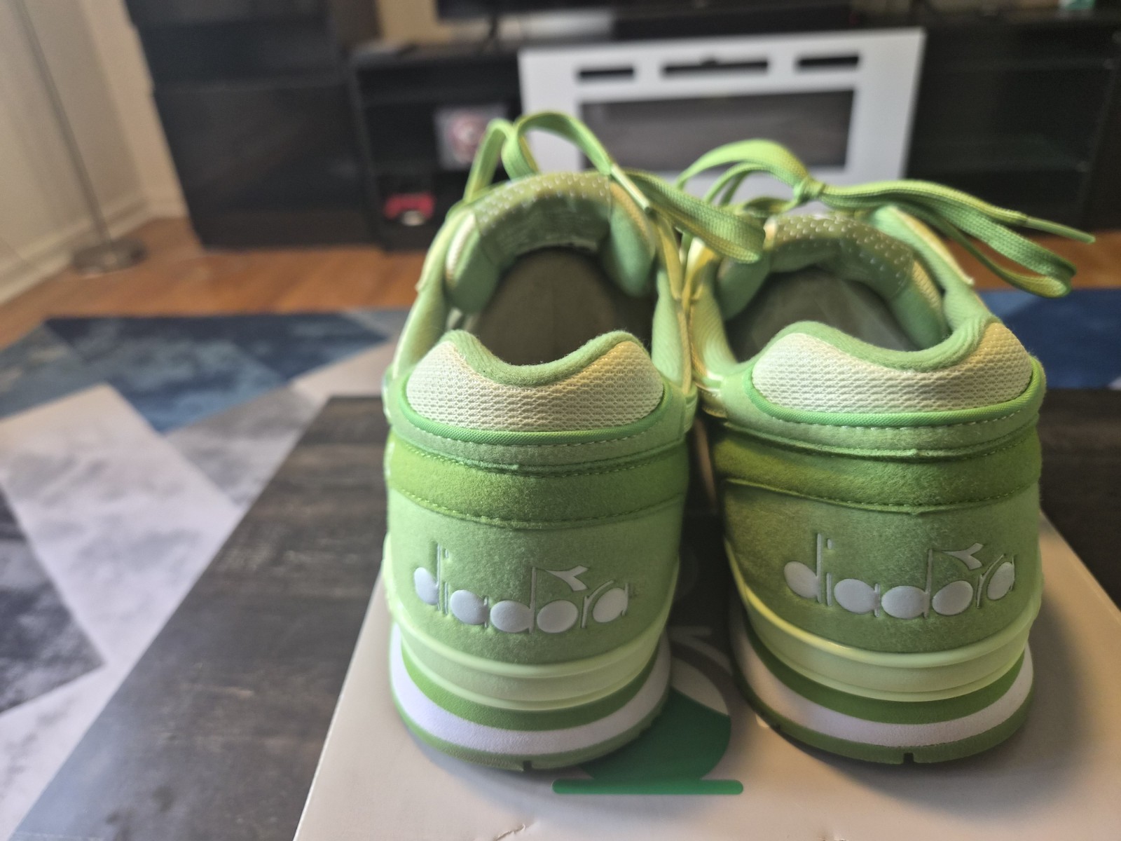 Diadora N92 Gelato White Jade Butterfly Men’s Running Shoes Size 11.5 Lemon-Lime image 4