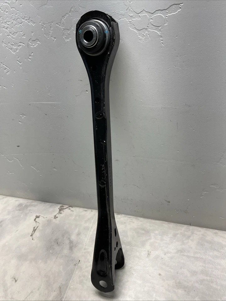 2016 - 2024 CHEVROLET CAMARO ЗАДНЯЯ ПОДВЕСКА ПРАВАЯ СТОРОНА ВЕРХНИЙ РЫЧАГ УПРАВЛЕНИЯ OEM - Изображение 4 из 4