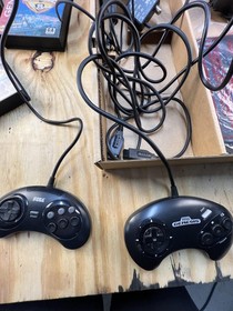 Vintage Sega Genesis Model 2 Console Tested w/ Games Sonic 2 Aladdin Animaniacs