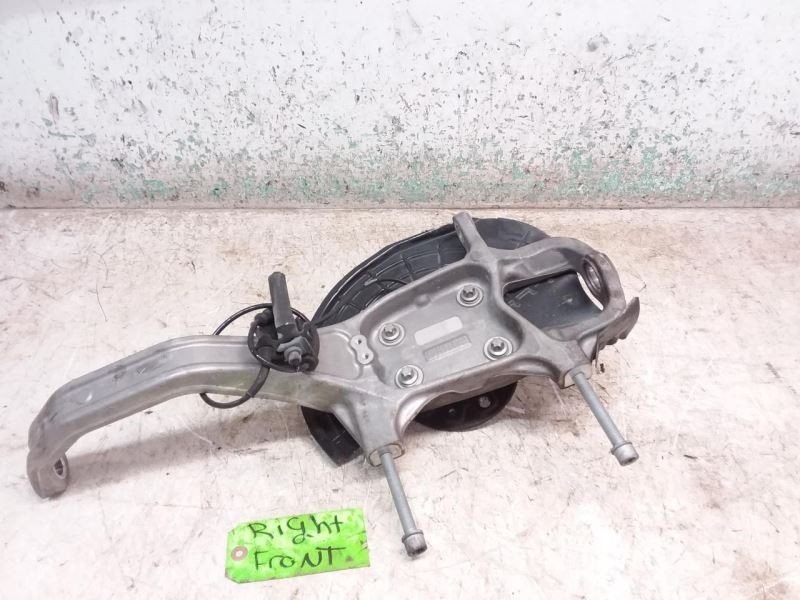 2023 MASERATI GHIBLI Passenger Right Side Spindle Knuckle Rear Wheel Drive OEM 