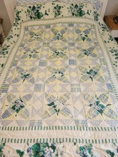 Vintage Handmade Floral/Plaid Patchwork Quilt ~ 84" x 64"