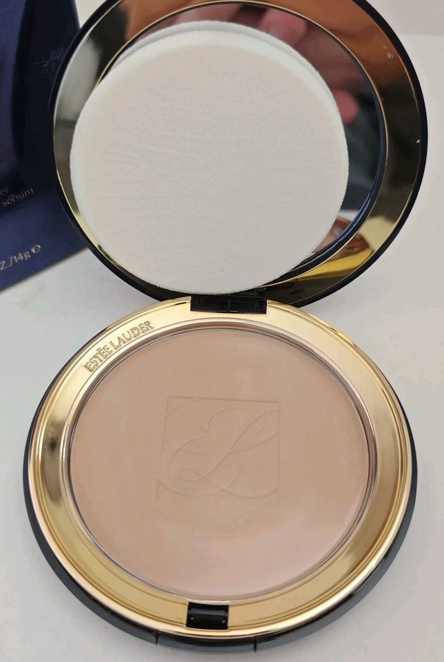 Estée Lauder Double Matte Oil-Control Pressed Powder New Full Size 0.49oz Medium - Image 2 of 4