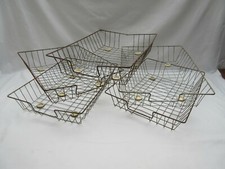 Vintage old rusty light grey office desk metal wire filing trays x 5. Hago?