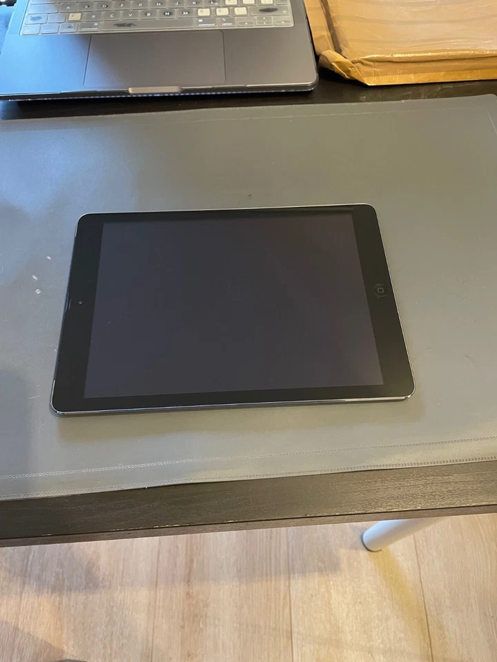 Apple iPad Air 64 · 64GB · Wi-Fi, Foto 4 von 5