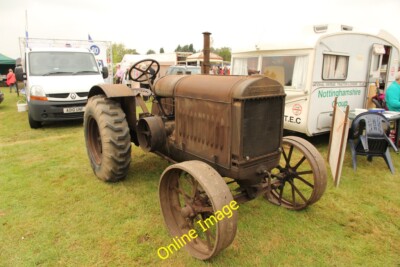 Foto 6x4 Oldtimer Traktor Collingham\/SK8361 Oldtimer McCormick-Deering tr c2014