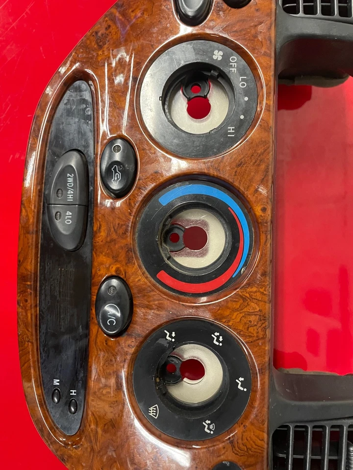 2000-2006 Toyota Tundra Center Dash Radio Climate Control Bezel 84010-0C420 OEM - Image 2 of 4