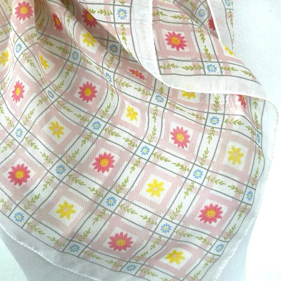 Cachecol Cejon Feminino Feito na Itália Cabeça Quadrada Pescoço Floral Delicado Coquete Rosa - Imagem 2 de 4